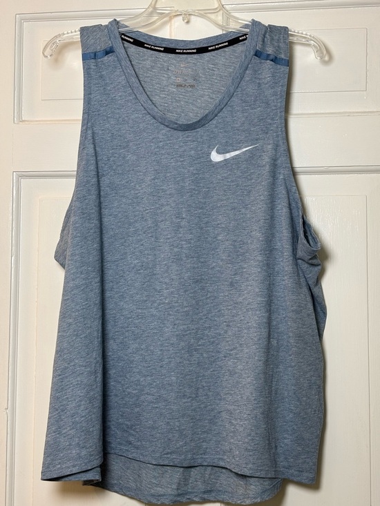 Nike Tops - Nike Dri Fit Running Women’s XL Feather Blue Sleeveless Training Tank